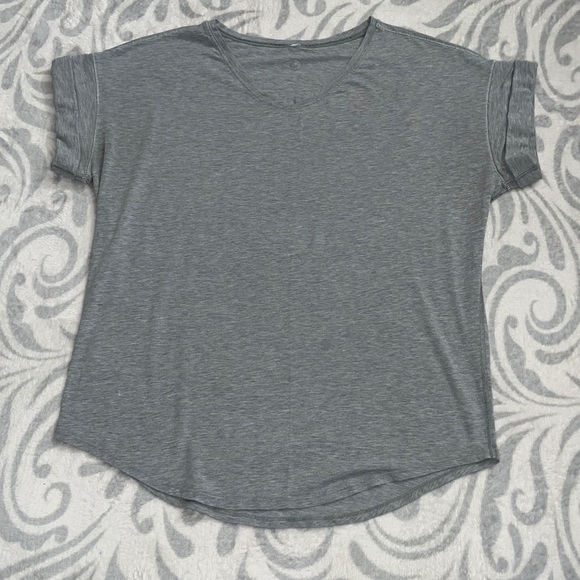 Lululemon shirt - Picture 1 of 3